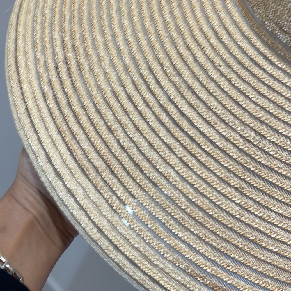 Hat - Picture 4 of 7
